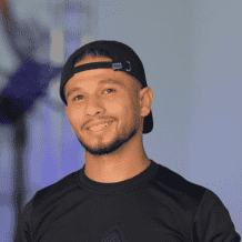 "إنَّه يرب فوق البكاء"