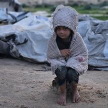 مراسلة راية في غزة: البرد والأمراض ونقص المأوى والدواء يحصد الأرواح