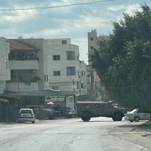 قوة خاصة من جيش الاحتلال تعتقل مواطنا من ضاحية شويكة