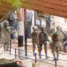 قوات الاحتلال تحتجز مصلين داخل مسجد في كفر نعمة غرب رام الله