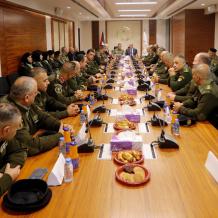 الشيخ يزور مقر قيادة الاستخبارات العسكرية