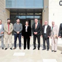 وزيرة التنمية الاجتماعية في زيارة لمصنع الأطراف الصناعية في الجامعة العربية الأمريكية