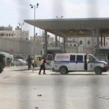 قوات الاحتلال تغلق حاجز قلنديا