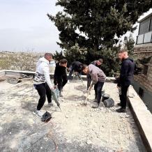 الاحتلال يجبر مقدسيا على هدم جزء من منزله ذاتيا في بلدة صور باهر