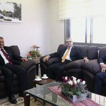 سمحان يبحث مع جهاز الإحصاء ووزارة المالية والتخطيط تعزيز التعاون في القضايا المشتركة