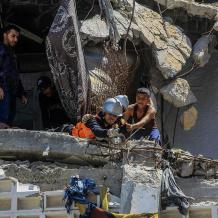 13 شهيدا في غزة أمس: استشهاد طفلة متأثرة بإصابتها في دير البلح