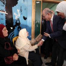 مصطفى يشيد بسير العملية الانتخابية وجهود الطواقم التي تشرف عليها