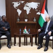 مصطفى يبحث مع رئيس اتحاد كُتَّاب عموم أفريقيا تعزيز دعم الكُتَّاب والأُدباء والمثقفين للرواية الفلسطينية وقضيتنا العادلة