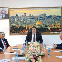 الأحمد يؤكد دعم قطاع الحافلات وتعزيز استدامته في مواجهة التحديات