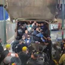 (حقوق العاملين) يطالب بمساءلة الجهات المسؤولة عن الانتهاكات التي يتعرض لها العمال أثناء تنقلهم أو خلال عملهم وتعزيز الرقابة على أماكن العمل