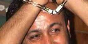 عزل الأسير مروان البرغوثي بسبب دعوته للمقاومة الشعبية السلمية