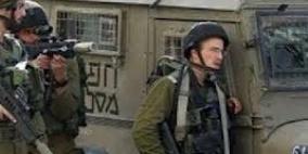 الاحتلال يعتقل ثمانية مواطنين من محافظة الخليل