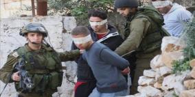 قوات الاحتلال تعتقل أربعة مواطنين من مخيم العروب بالخليل