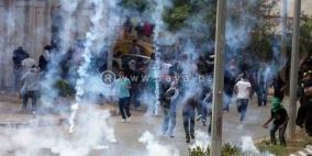 اصابات بالاختناق في مواجهات مع الاحتلال في حلحول