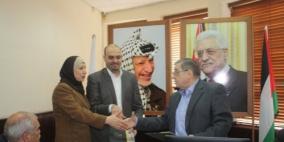 بلدية نابلس وشركة وي هون للدعاية والإعلان توقعان اتفاقية البصمة الضوئية