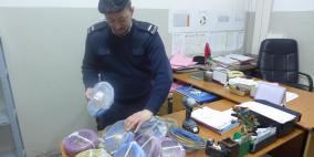 الشرطة تقبض على شخصين بتهمة سرقة منزل قيد الإنشاء في نابلس