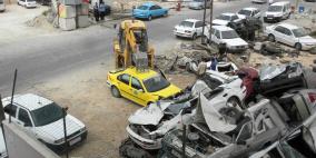 حملة إتلاف للمركبات غير القانونية بالخليل