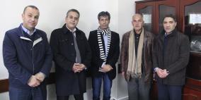 بلدية الخليل تبحث مع الشاعر المغترب ناصر القواسمي انتاج اغنية خاصة بالخليل