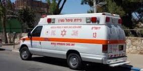 مستوطنون يطعنون شابا مقدسيا