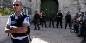 اعتقال سيدة مقدسية على باب الأقصى وسط اقتحاماتٍ جديدة للمستوطنين