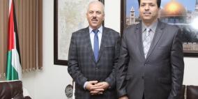 د. عيسى يضع السفير التونسي بصورة الاوضاع في القدس