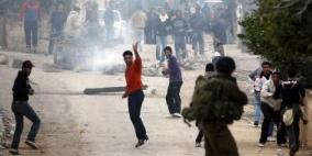 اعتقال مواطنين وإصابة العشرات باختناق في قمع مسيرة كفر قدوم