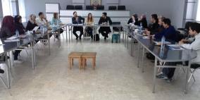 انجاز تنظم اجتماعا لمتطوعيها بالتعاون مع غرفة تجارة نابلس