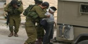 قوات الاحتلال تعتقل طفلين وثلاثة شبان في الخليل