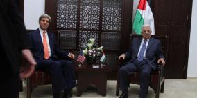 الرئيس الفلسطيني محمود عباس يلتقي وزير الخارجية الأمريكي "جون كيري" في رام الله