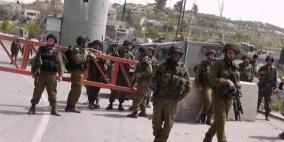 الاحتلال يغلق مداخل بيت امر شمال الخليل