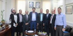 غرفة الخليل واتحاد البلاستيكية يبحثان سبل التعاون