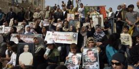 القدس تبدأ فعالياتها التضامنية مع الأسرى بمسيرة شموع أمام باب العامود