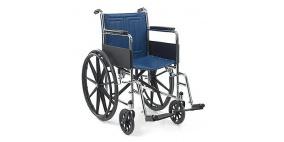 توزيع كراسي كهربائية على ذوي الاعاقه في الخليل