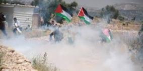 عشرات الإصابات واحتراق أشجار زيتون خلال قمع الاحتلال لمسيرة نعلين الأسبوعية