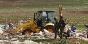 مزارعو الاغوار .. من ملّاك إلى عاملين