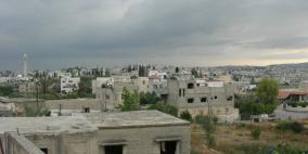 انقلاب قطار ترفيهي محمل بالاطفال في قرية فرعون جنوب طولكرم