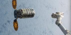 "ناسا" تشعل النيران في مركبة فضائية