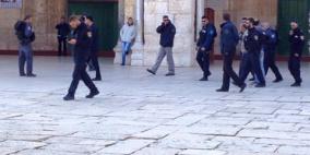 مستوطنون يقتحمون الاقصى