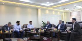 البوليتكنك تبحث آفاق التعاون المشترك مع جمعية هل من مغيث التركية