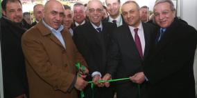 شركة "جوال" تفتتح معرض وسط البلد في المجمع التجاري لمدينة نابلس