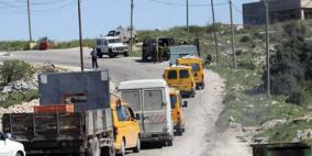 الاحتلال يحتجز عشرات المركبات على حاجز عطارة منذ ساعات الظهر