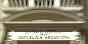 الأرجنتين تتهم القضاء الأمريكي بانتهاك القانون الدولي