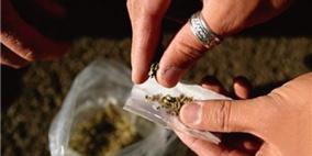 الشرطة تضبط 100 حبة اكستازي بحوزة مروج في الخليل