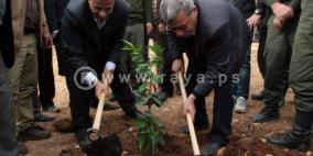 احتفال بيوم الشجرة في الخليل بعنوان 'تُقلع شجرة.. نزرع عشرة'