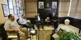 وفد شبكة راية الإعلامية يقدم التهاني لغنام