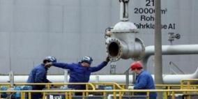 واشنطن تخنق موسكو اقتصادياً وبكين تمد لها طوق النجاة