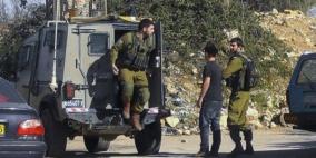 الاحتلال يعتقل طفلا من الخليل