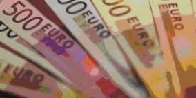 اليورو يتراجع مقابل الدولار بعد تصريحات رئيس المركزي الأوروبي