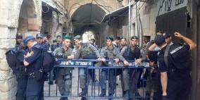 الاحتلال يحول القدس لثكنة عسكرية ويحاصر الأقصى