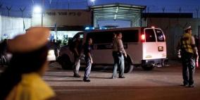 الاحتلال يعتقل مواطناً مريضاً من قلقيلية